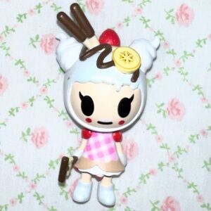 tokidoki Sweet Tooth Character vinyl toy - Pink and White